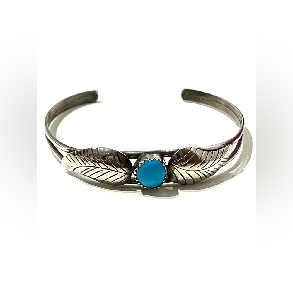 Vintage Sterling Silver Southwestern Navajo Turquoise Cuff Bracelet